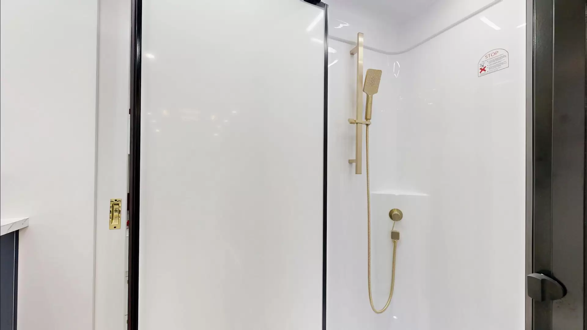 NEW 2025 VACATIONER CARAVANS ROUGH RIDER