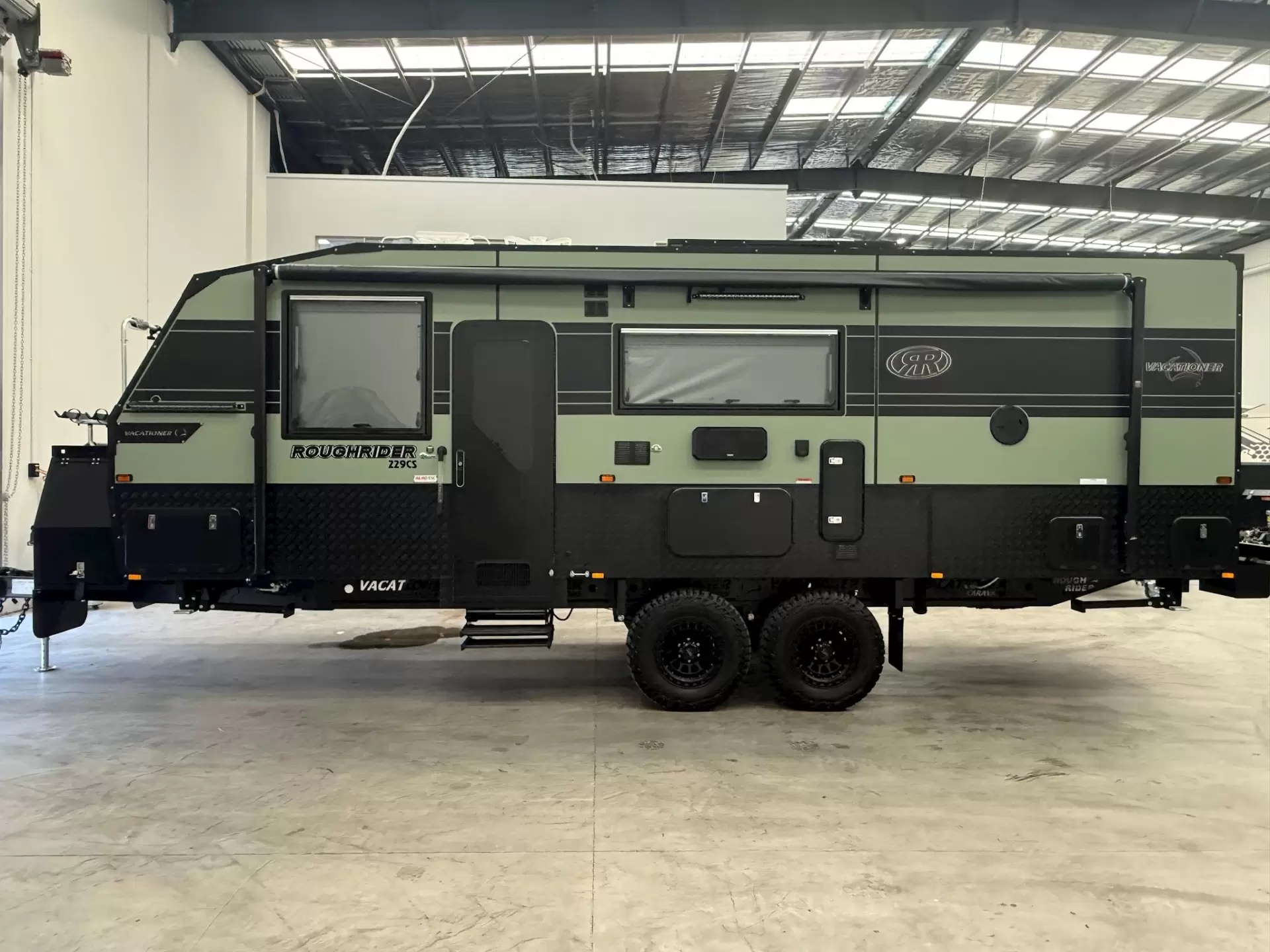 NEW 2025 VACATIONER CARAVANS ROUGH RIDER