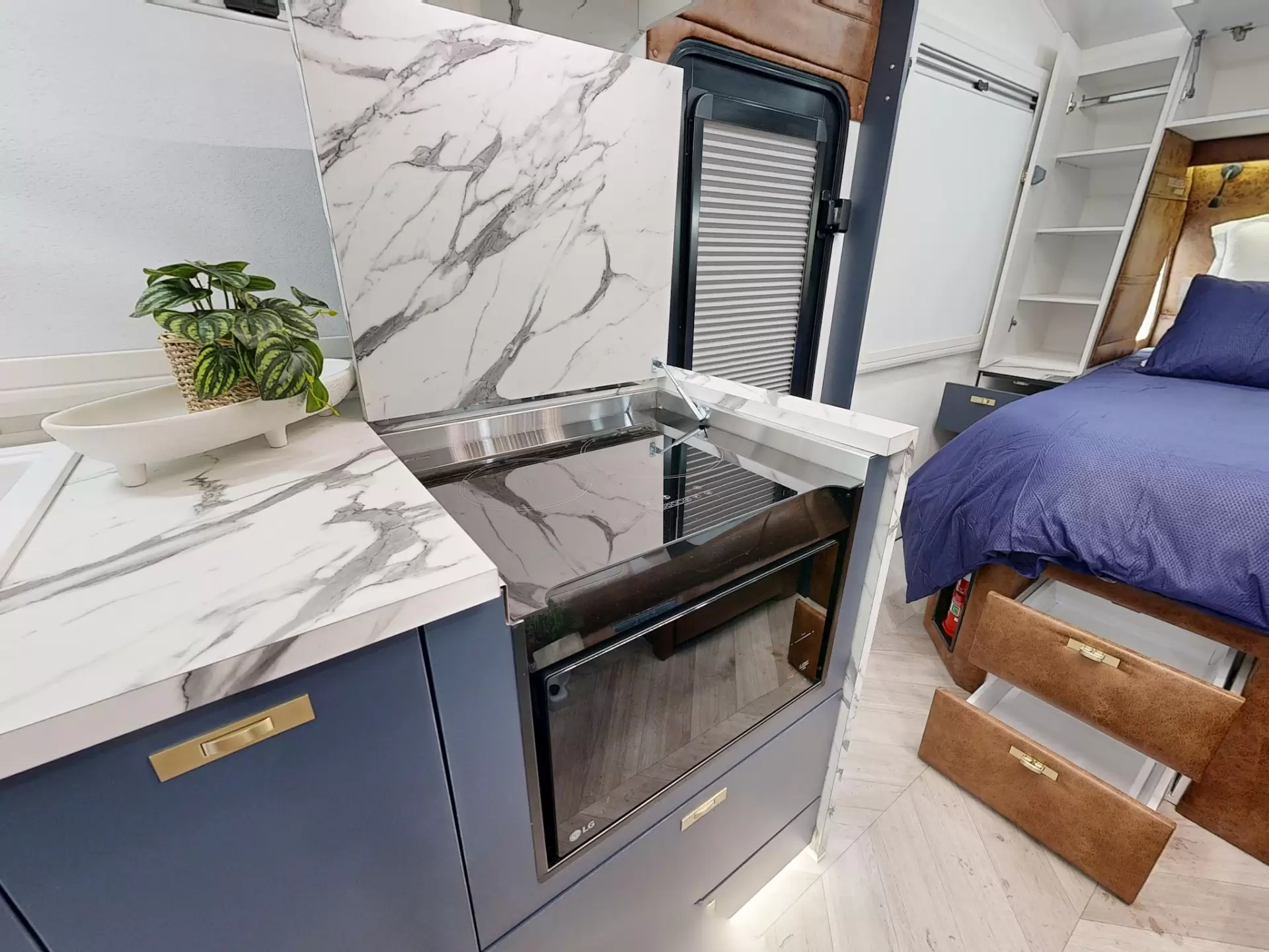 NEW 2025 VACATIONER CARAVANS ROUGH RIDER