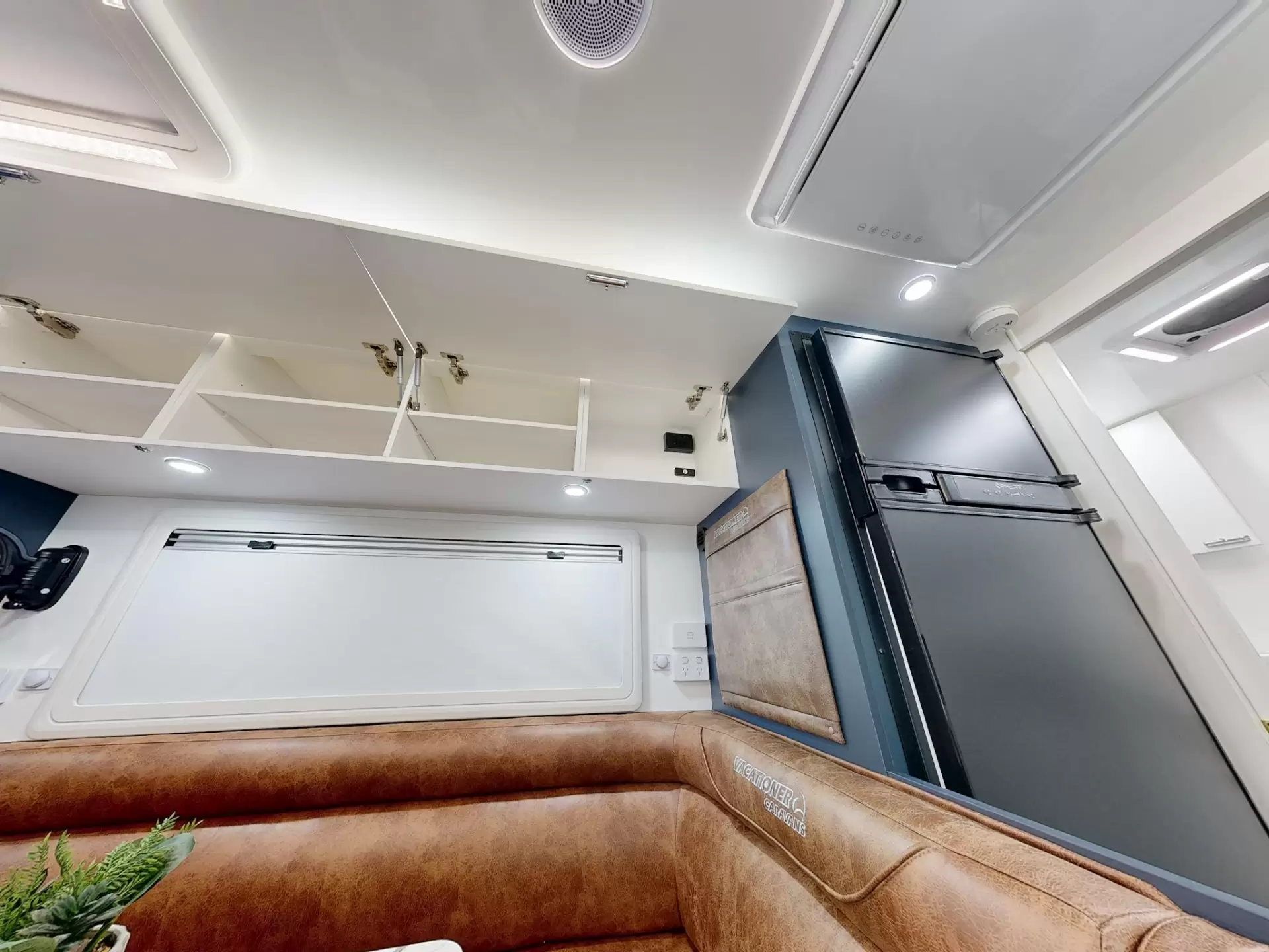 NEW 2025 VACATIONER CARAVANS ROUGH RIDER