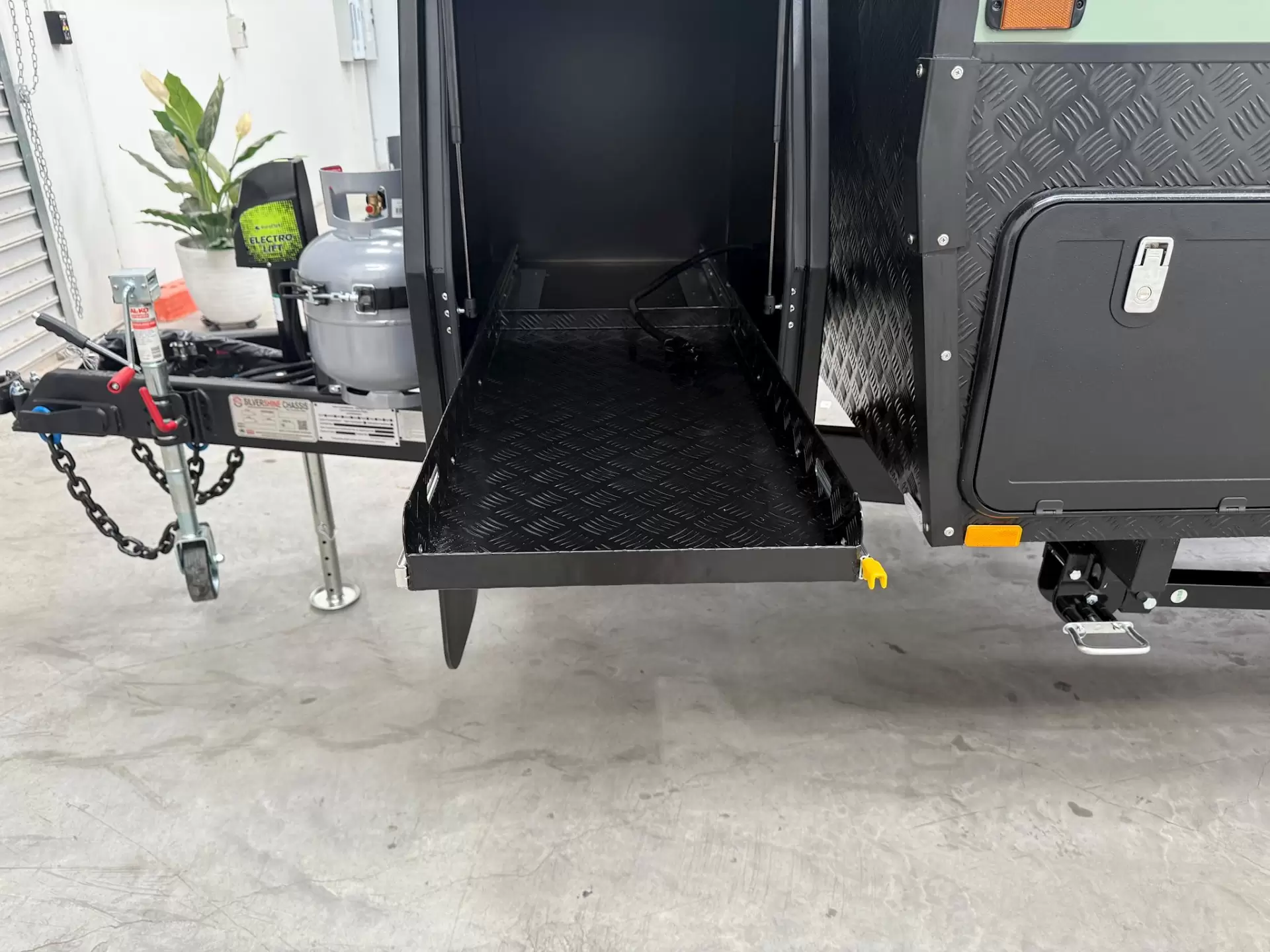 NEW 2025 VACATIONER CARAVANS ROUGH RIDER