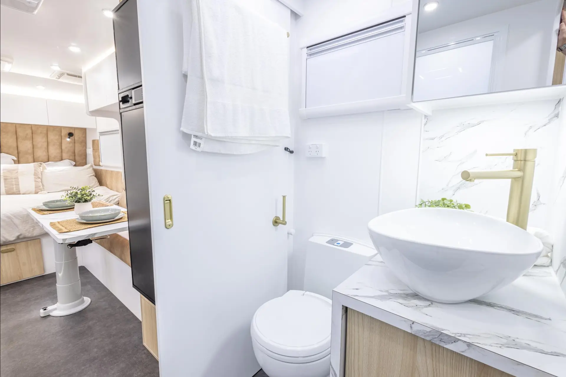 NEW 2026 RADIANT CARAVANS OUTBACK