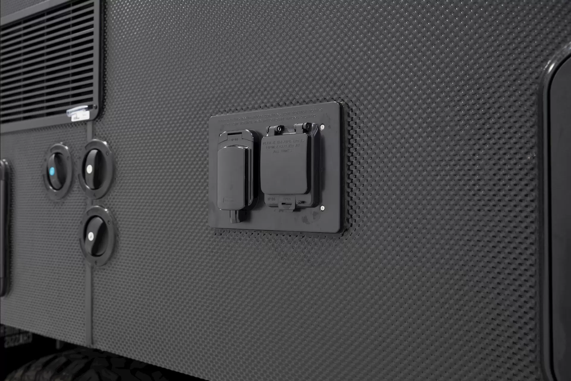 NEW 2026 Radiant Caravans EXTREME