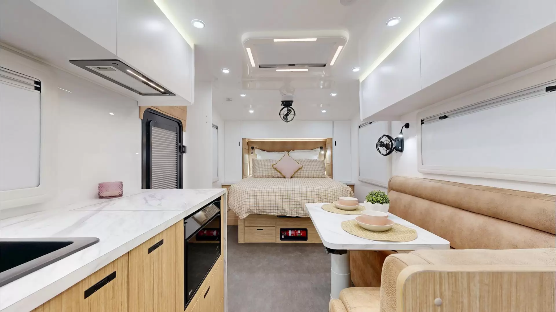 NEW 2026 VACATIONER CARAVANS ROUGH RIDER