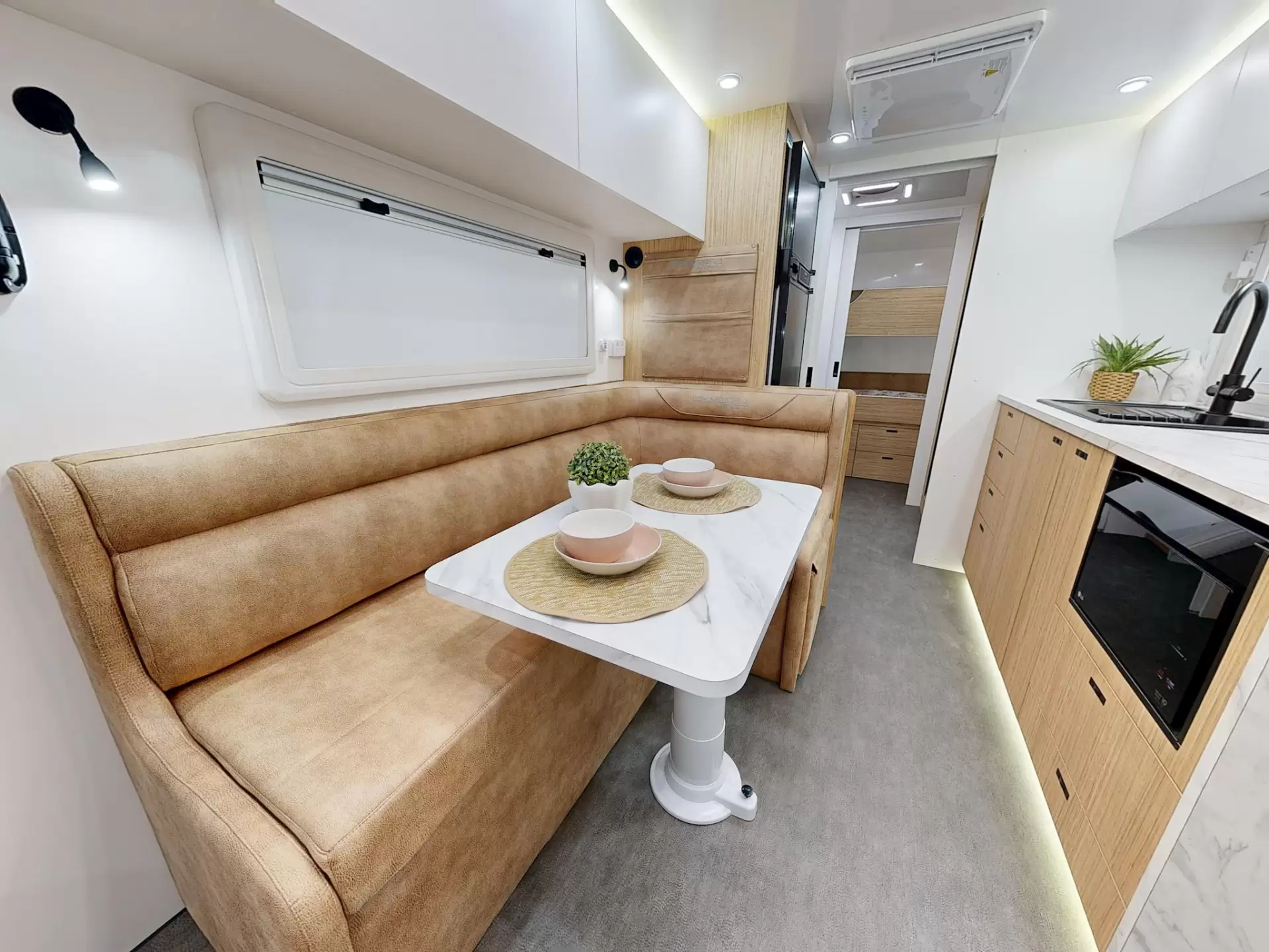 NEW 2026 VACATIONER CARAVANS ROUGH RIDER