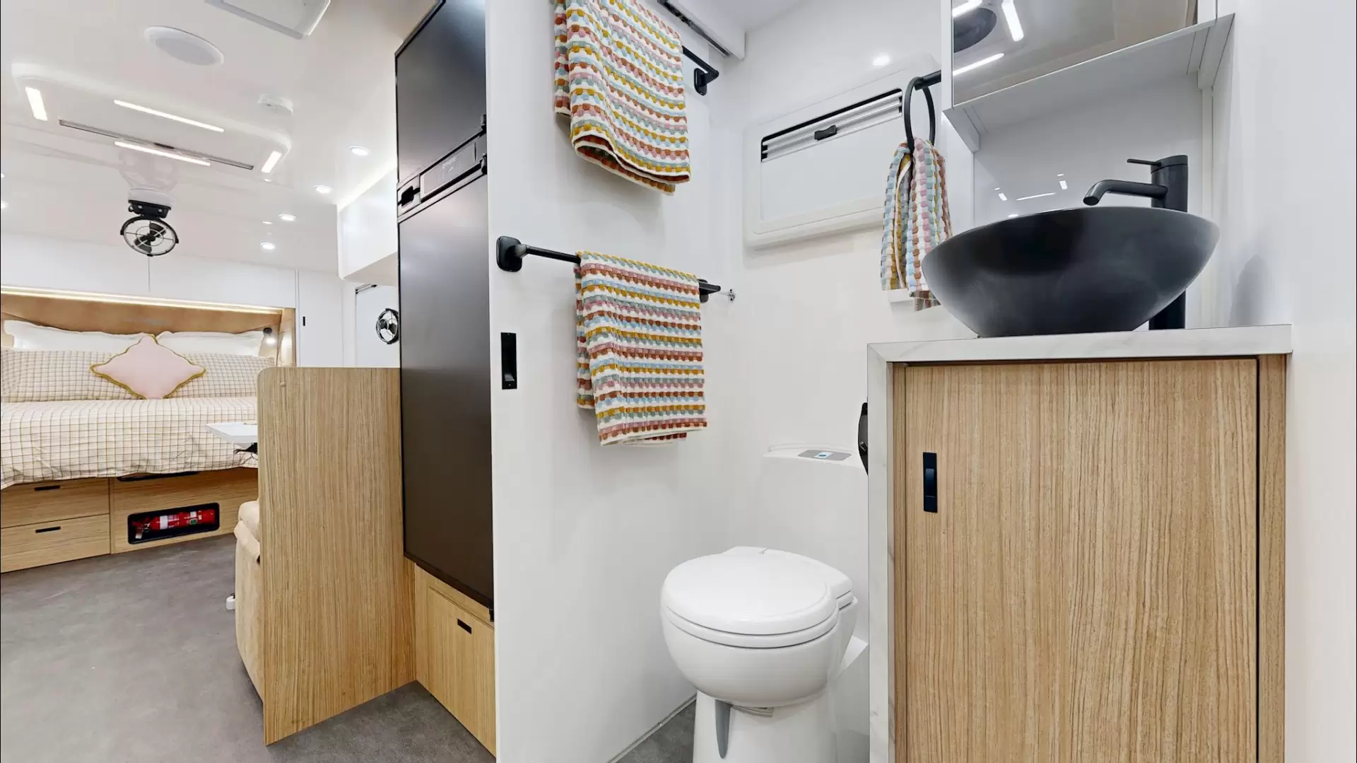 NEW 2026 VACATIONER CARAVANS ROUGH RIDER