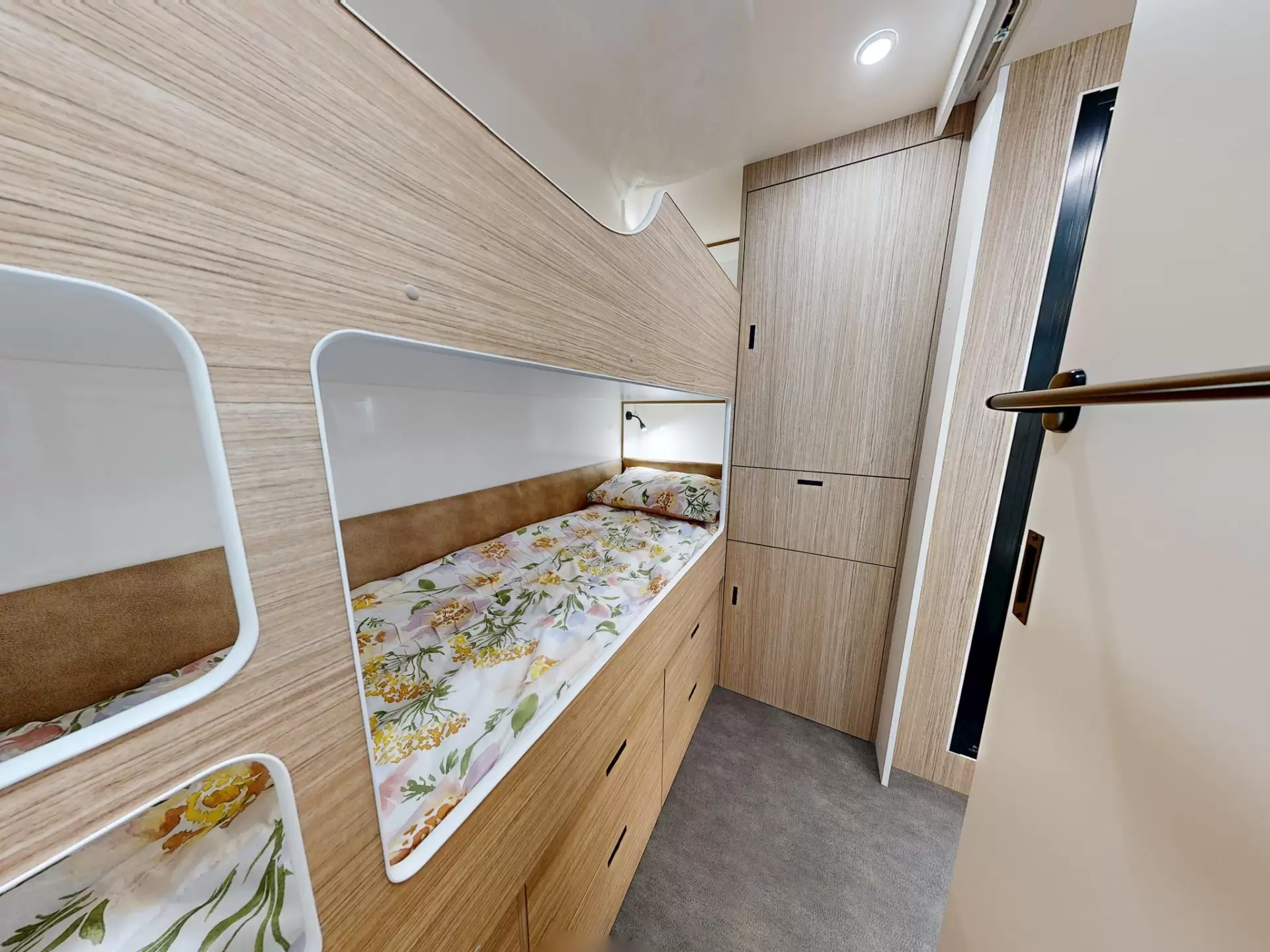 NEW 2026 VACATIONER CARAVANS ROUGH RIDER