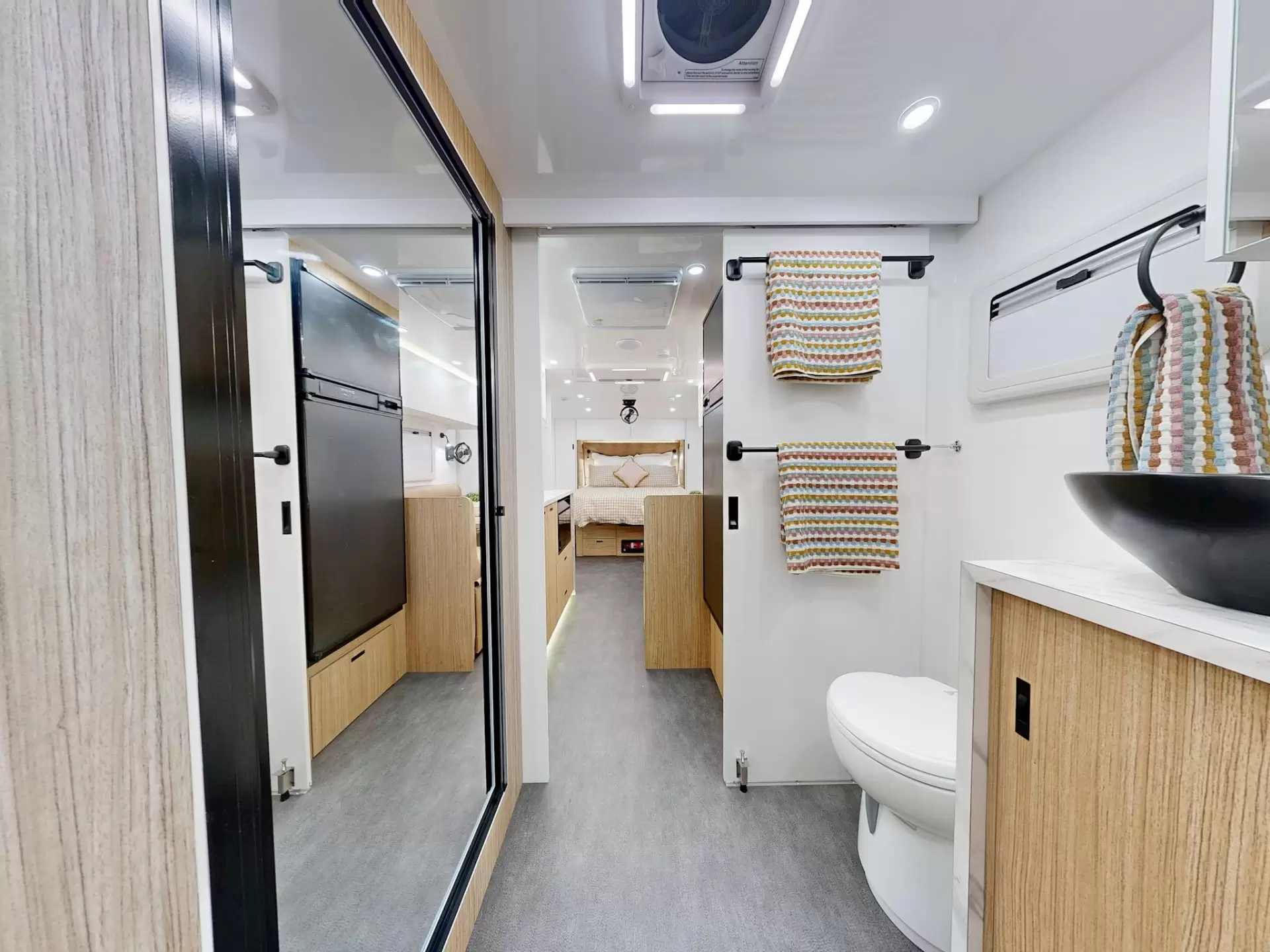 NEW 2026 VACATIONER CARAVANS ROUGH RIDER