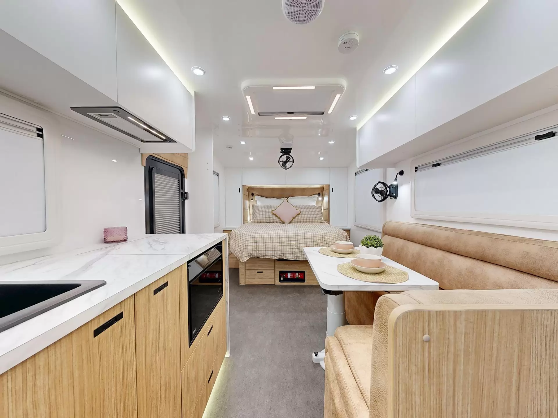 NEW 2026 VACATIONER CARAVANS ROUGH RIDER