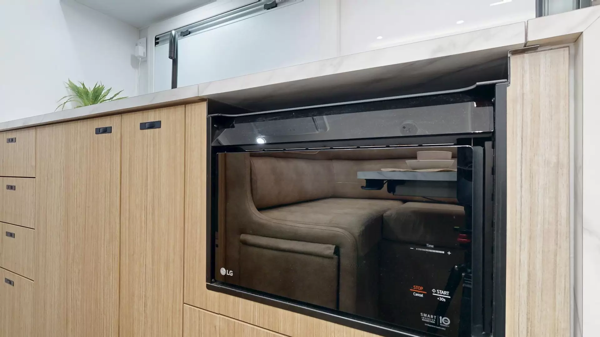 NEW 2026 VACATIONER CARAVANS ROUGH RIDER