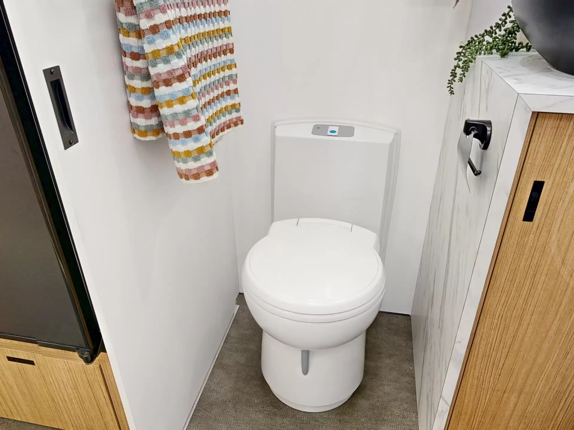 NEW 2026 VACATIONER CARAVANS ROUGH RIDER