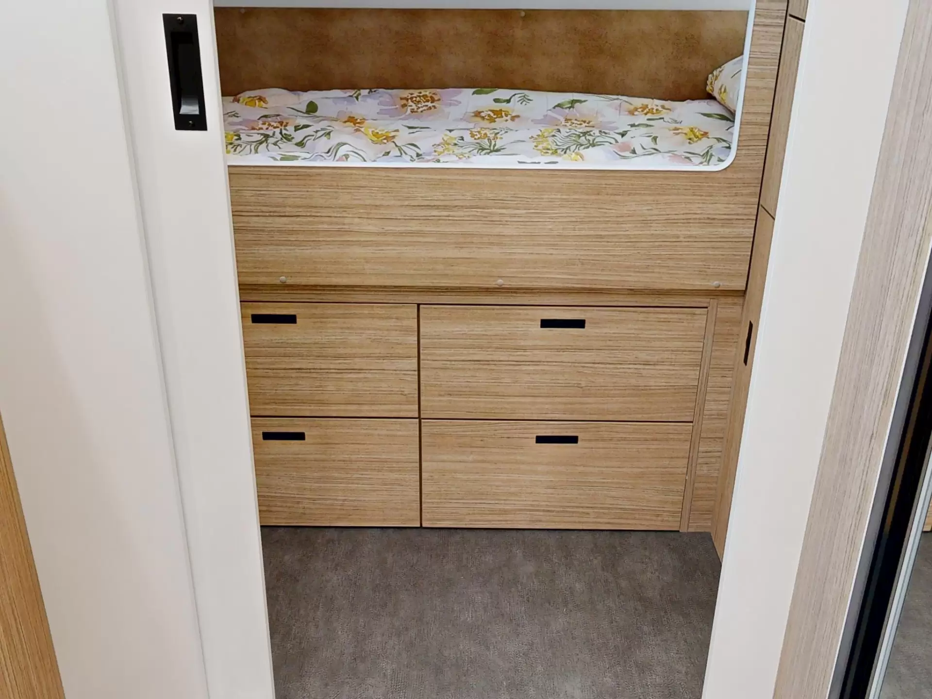 NEW 2026 VACATIONER CARAVANS ROUGH RIDER