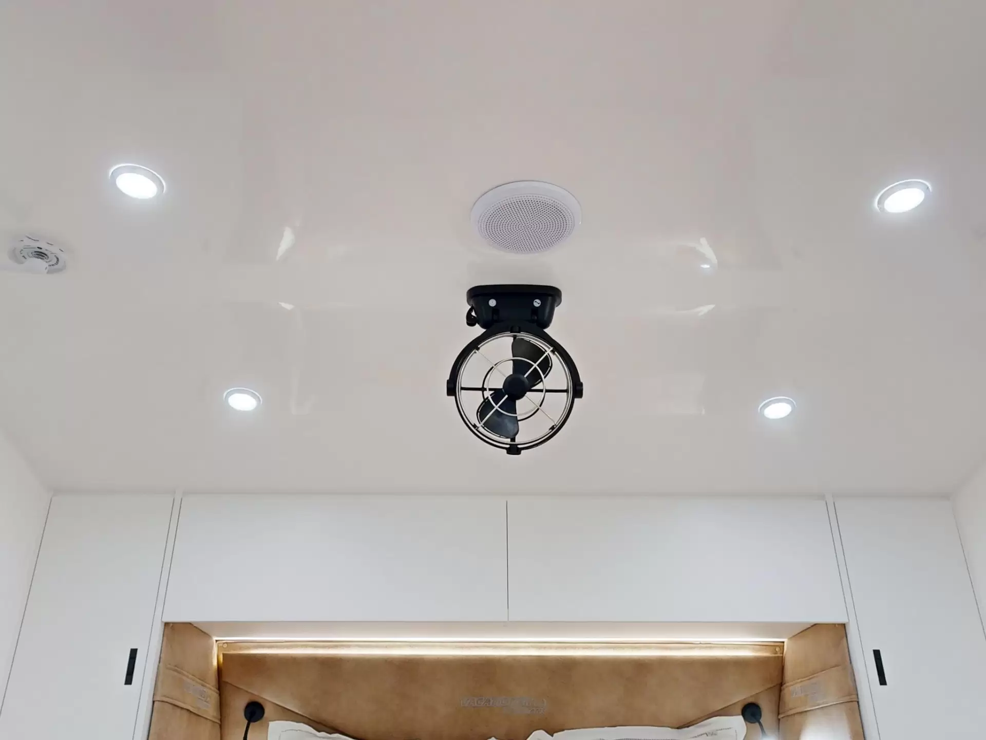 NEW 2026 VACATIONER CARAVANS ROUGH RIDER