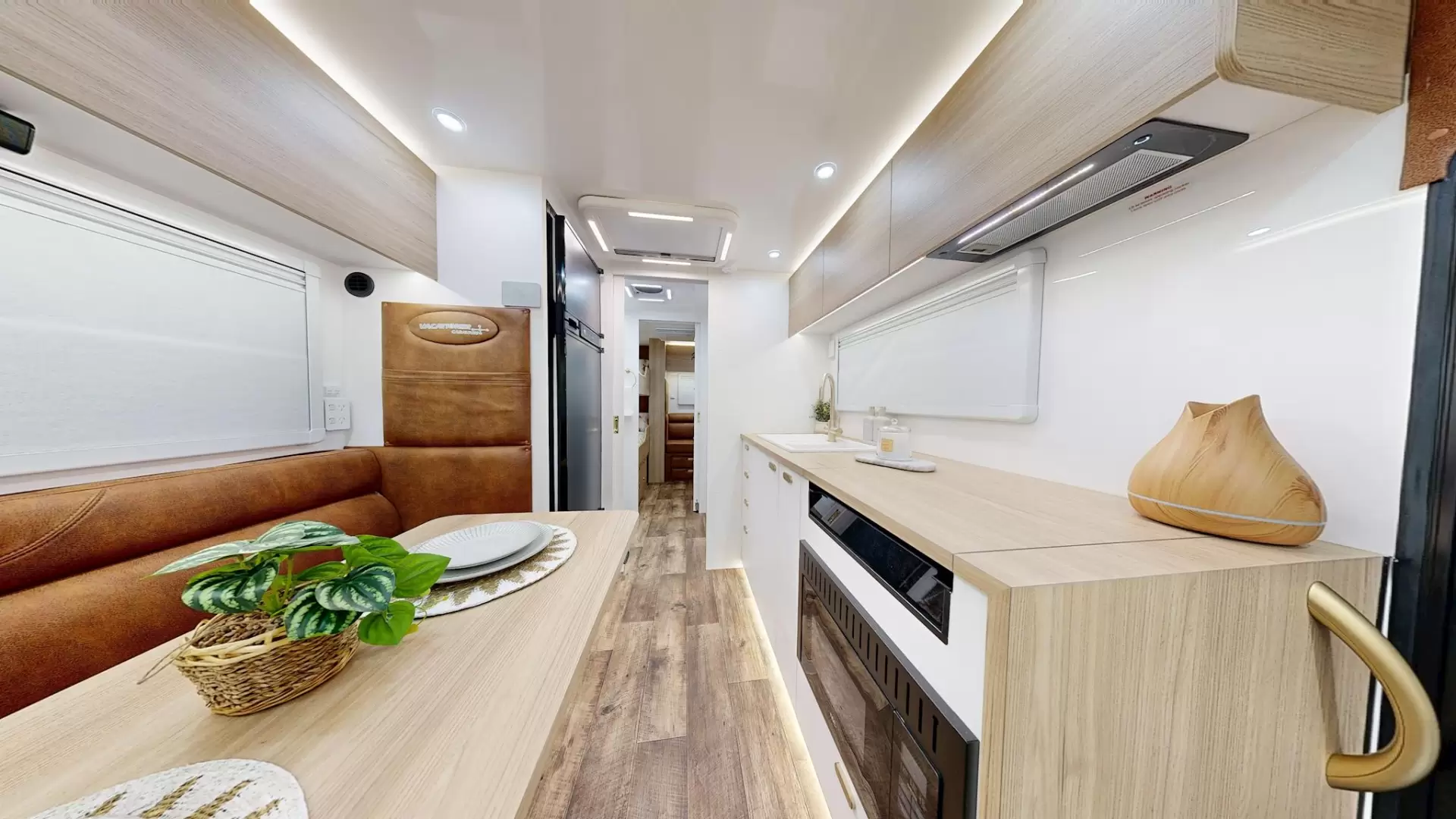 NEW 2026 VACATIONER CARAVANS ROUGH RIDER