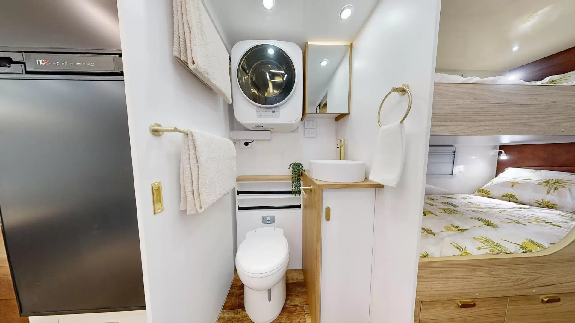 NEW 2026 VACATIONER CARAVANS ROUGH RIDER