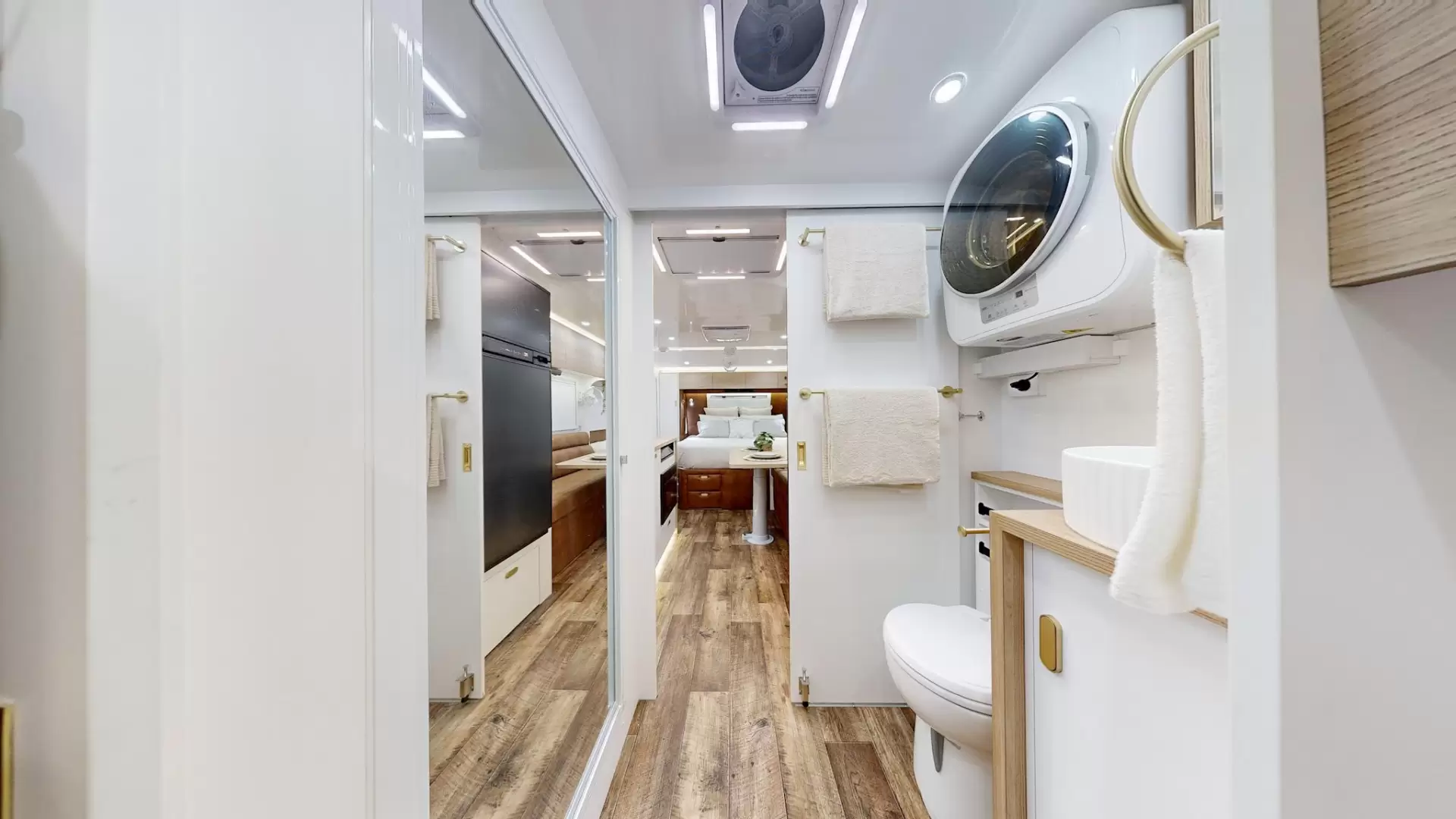 NEW 2026 VACATIONER CARAVANS ROUGH RIDER