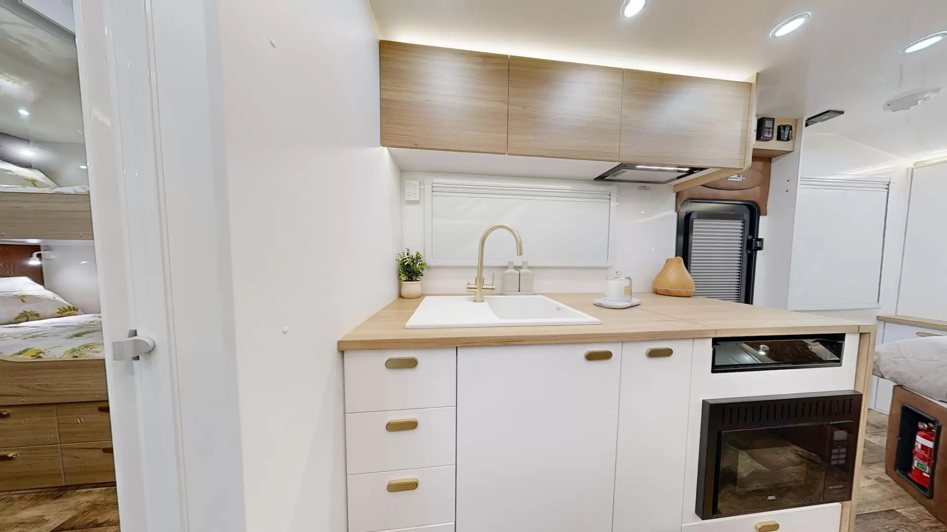 NEW 2026 VACATIONER CARAVANS ROUGH RIDER