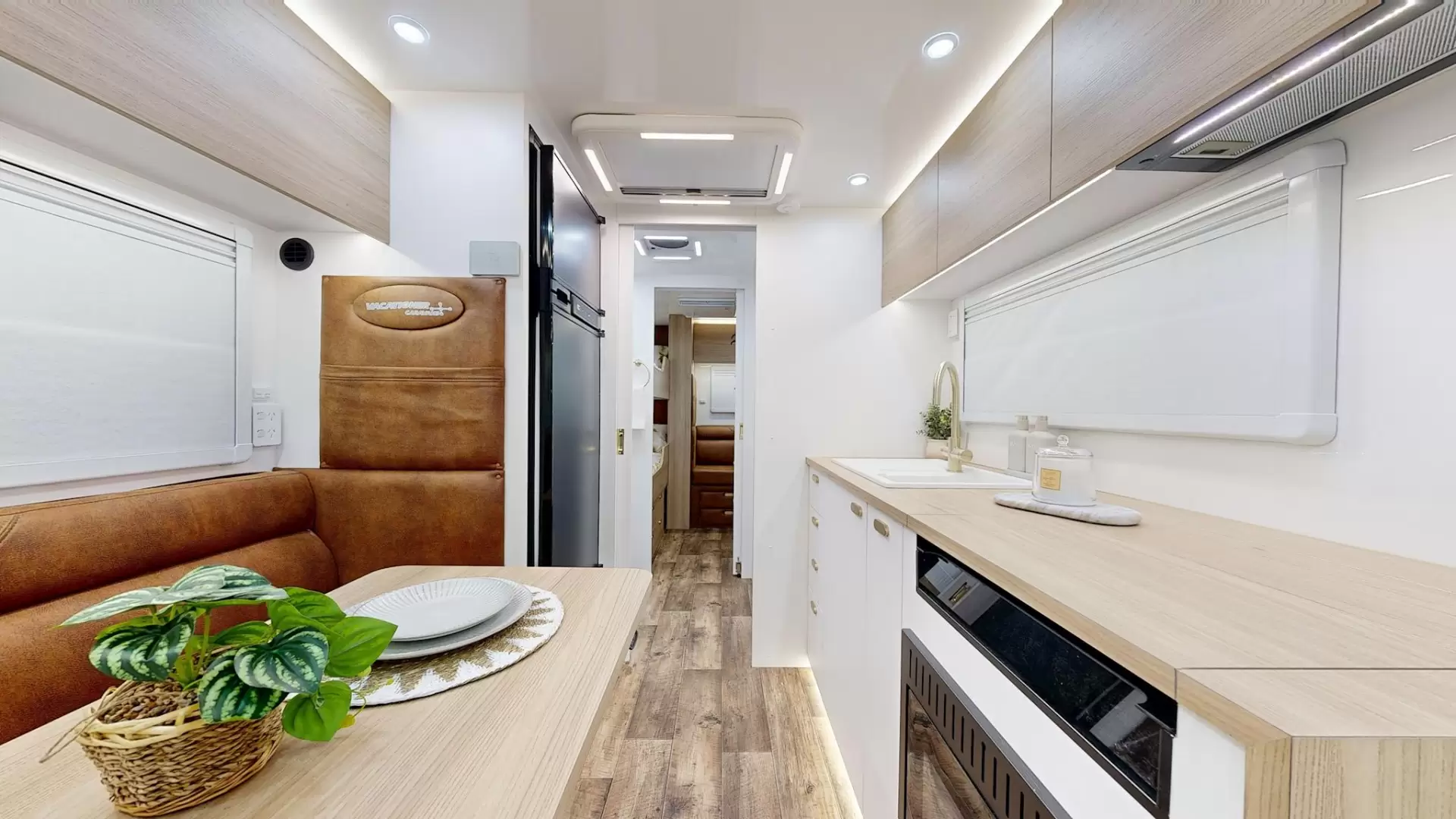 NEW 2026 VACATIONER CARAVANS ROUGH RIDER