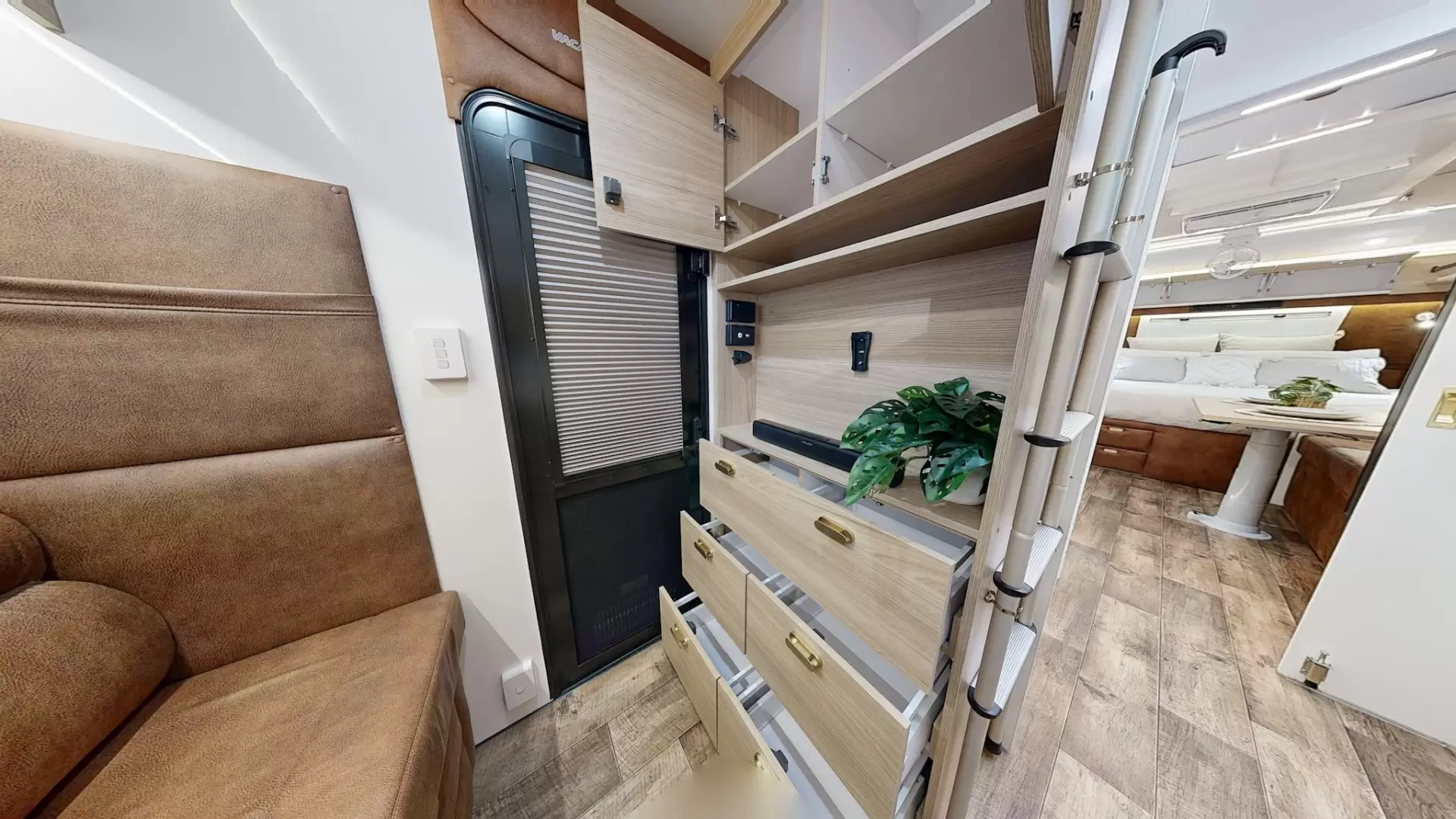 NEW 2026 VACATIONER CARAVANS ROUGH RIDER