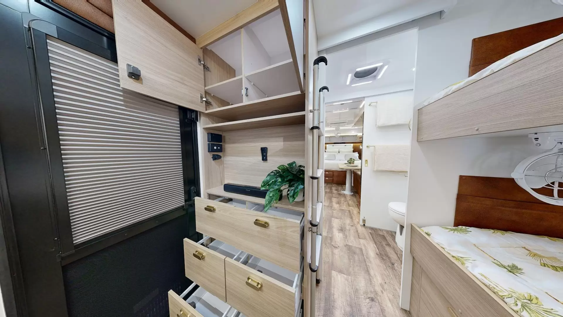 NEW 2026 VACATIONER CARAVANS ROUGH RIDER