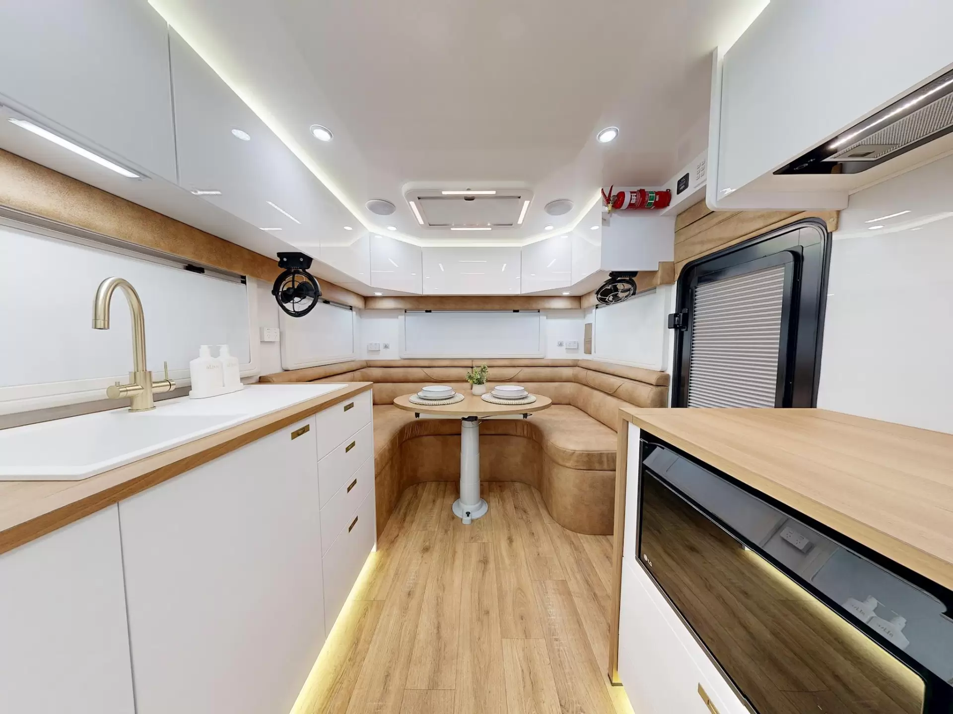 NEW 2026 VACATIONER CARAVANS ROUGH RIDER