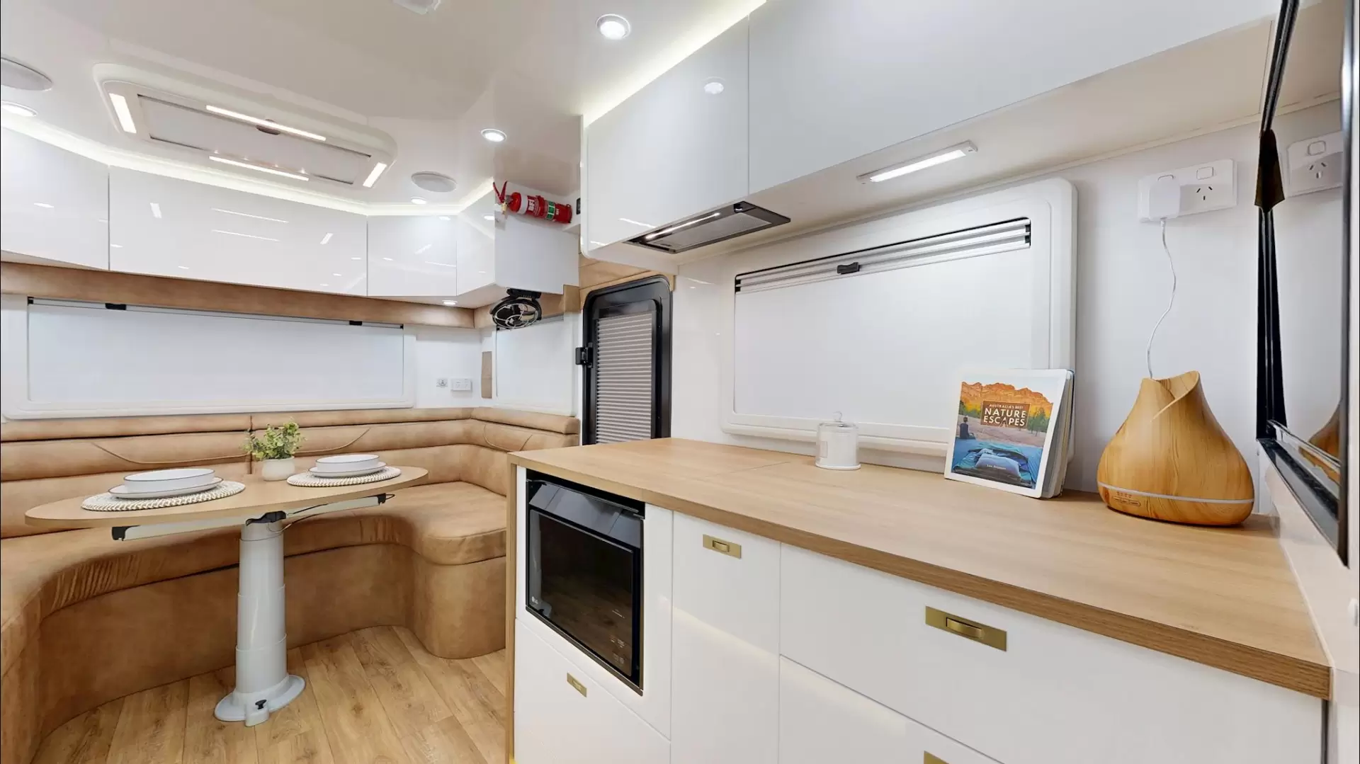 NEW 2026 VACATIONER CARAVANS ROUGH RIDER