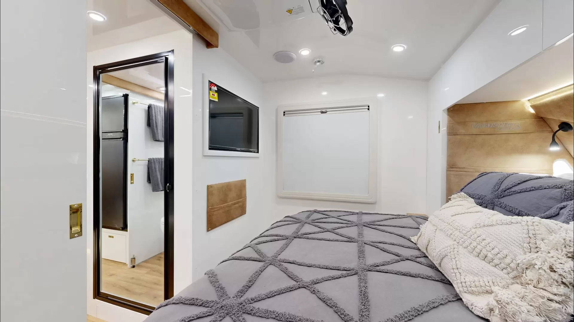 NEW 2026 VACATIONER CARAVANS ROUGH RIDER