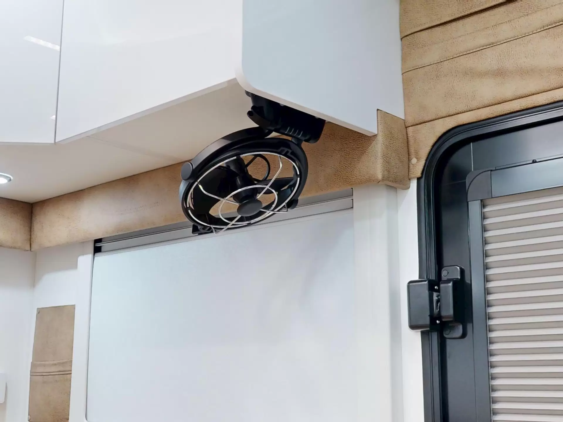 NEW 2026 VACATIONER CARAVANS ROUGH RIDER