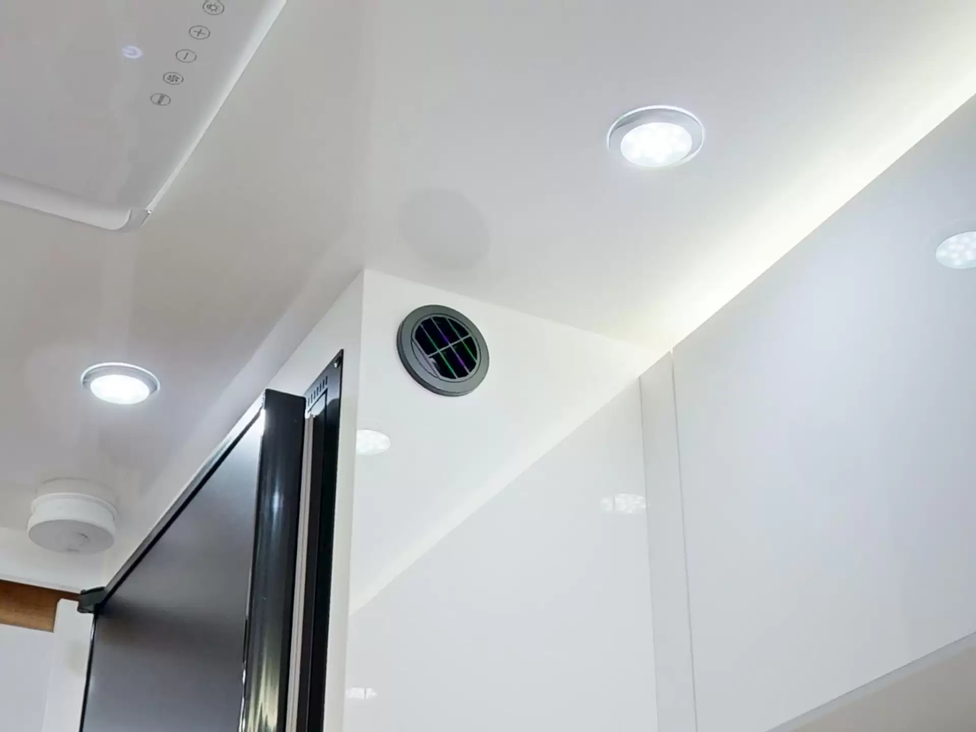 NEW 2026 VACATIONER CARAVANS ROUGH RIDER