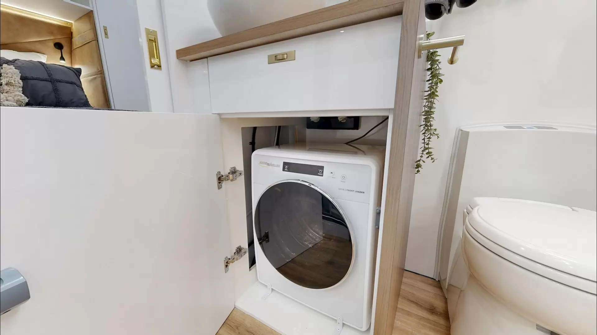 NEW 2026 VACATIONER CARAVANS ROUGH RIDER