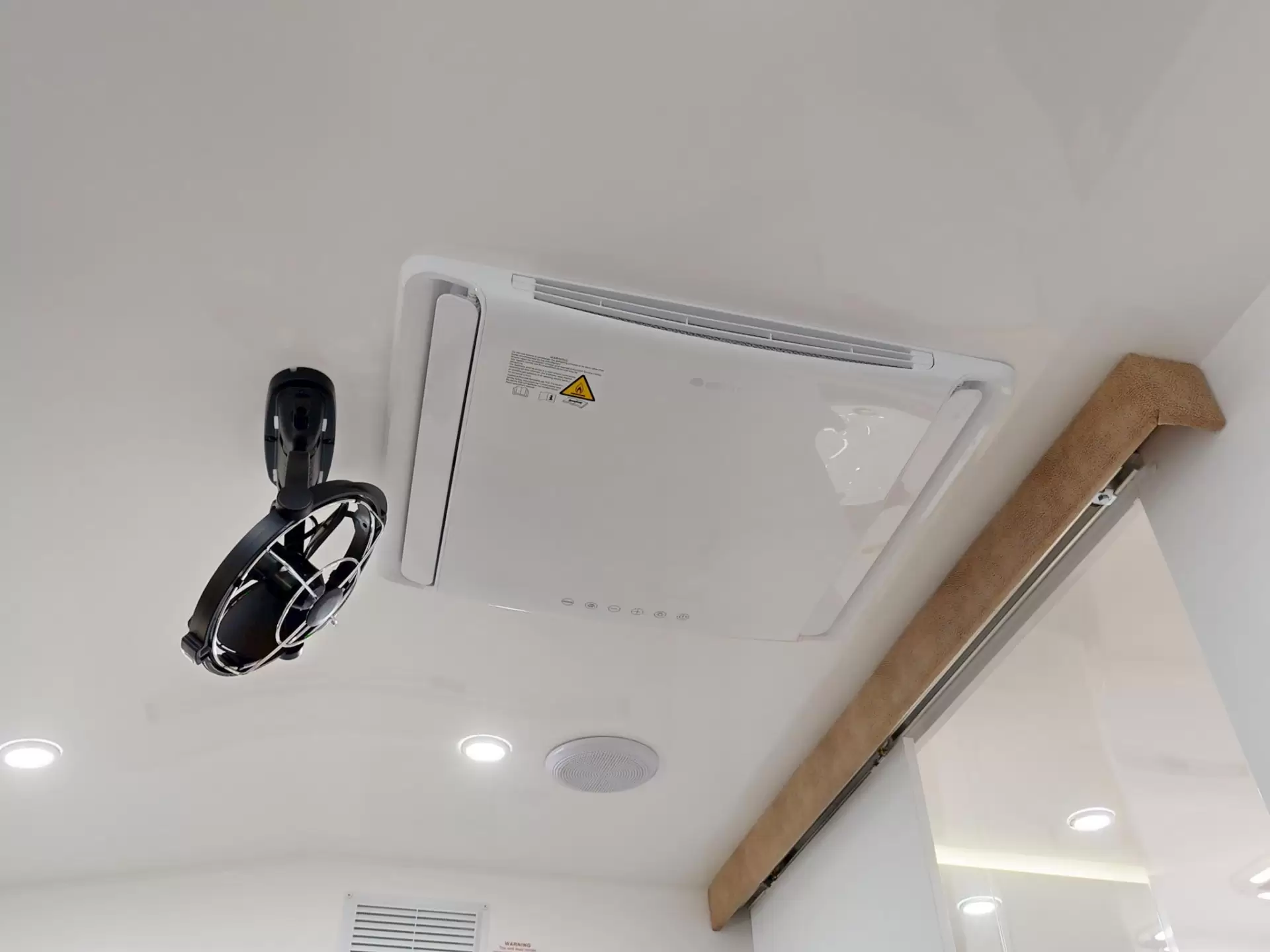 NEW 2026 VACATIONER CARAVANS ROUGH RIDER