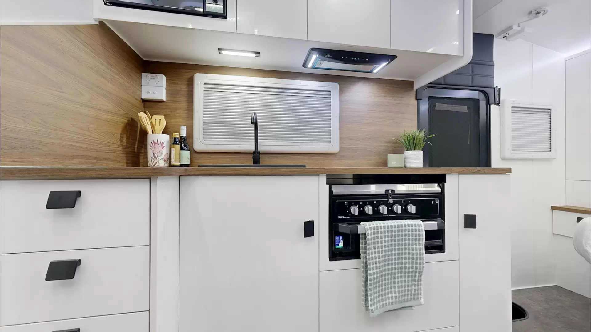 NEW 2025 RADIANT CARAVANS OUTBACK