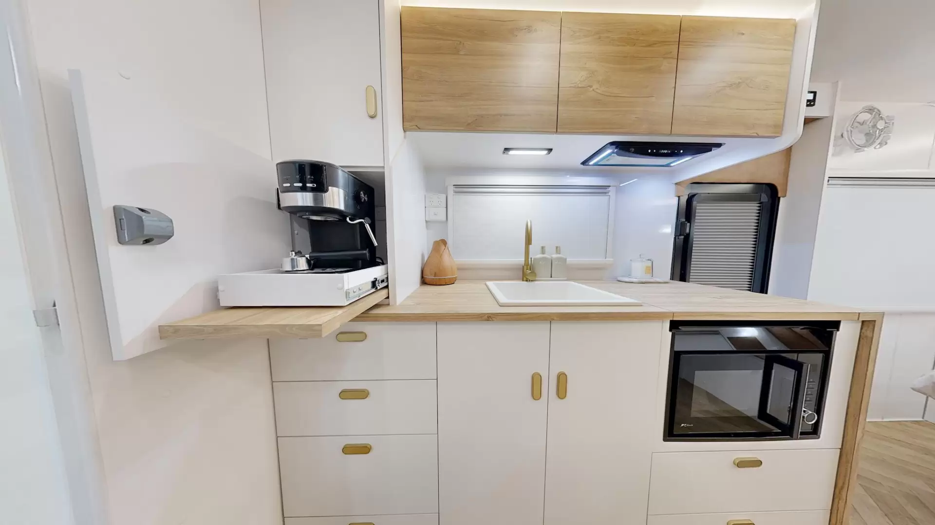 NEW 2026 RADIANT CARAVANS EXTREME