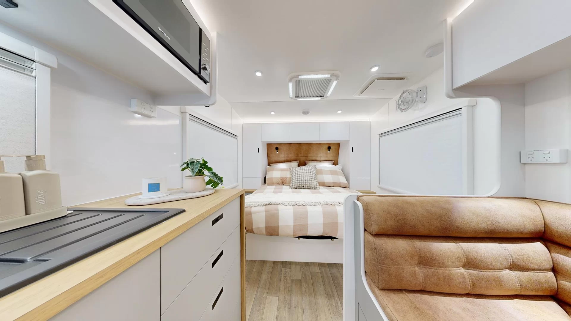 NEW 2025 RADIANT CARAVANS OUTBACK caravan