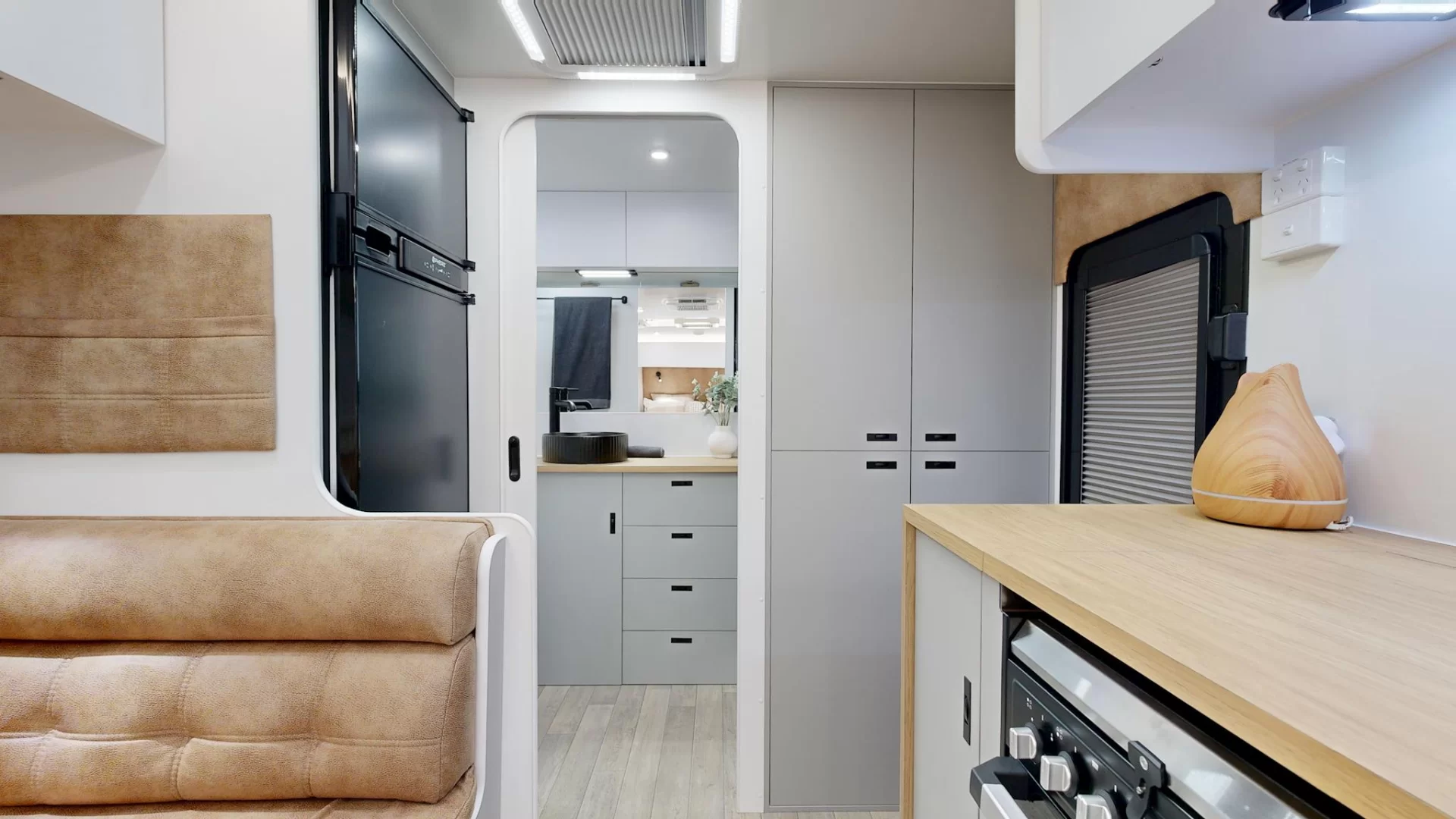 NEW 2025 RADIANT CARAVANS OUTBACK caravan