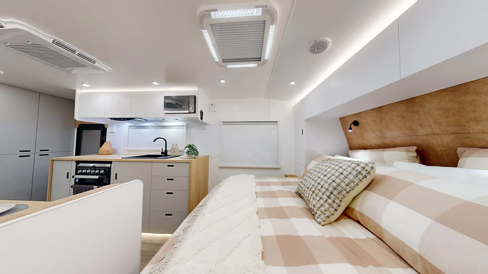 NEW 2025 RADIANT CARAVANS OUTBACK caravan