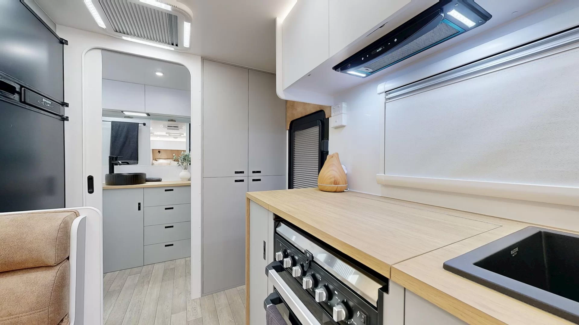 NEW 2025 RADIANT CARAVANS OUTBACK caravan