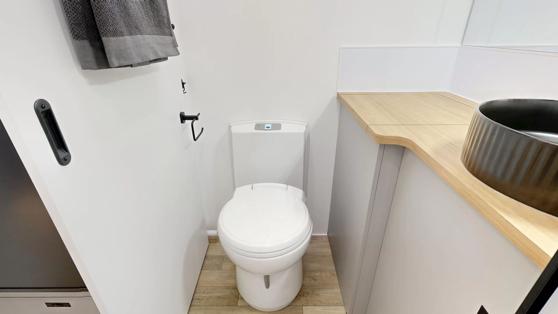 NEW 2025 RADIANT CARAVANS OUTBACK caravan