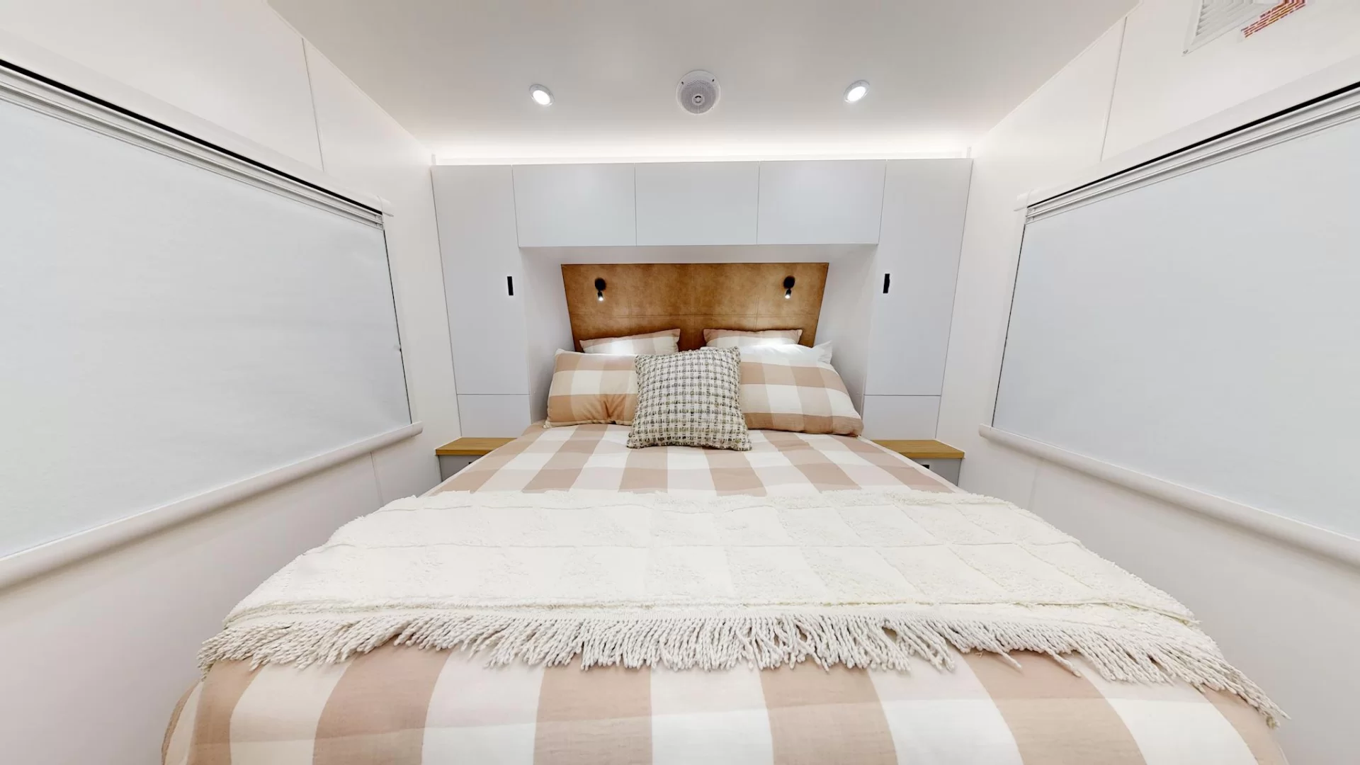 NEW 2025 RADIANT CARAVANS OUTBACK caravan