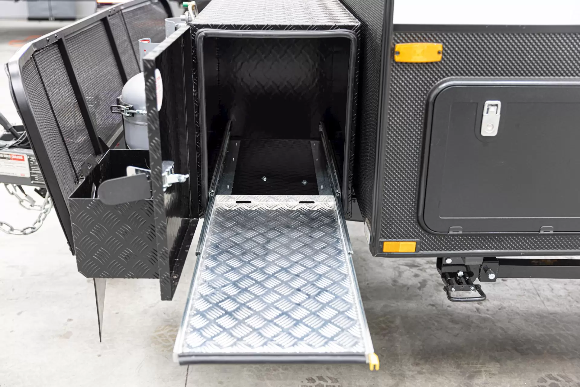 NEW 2025 RADIANT CARAVANS OUTBACK caravan