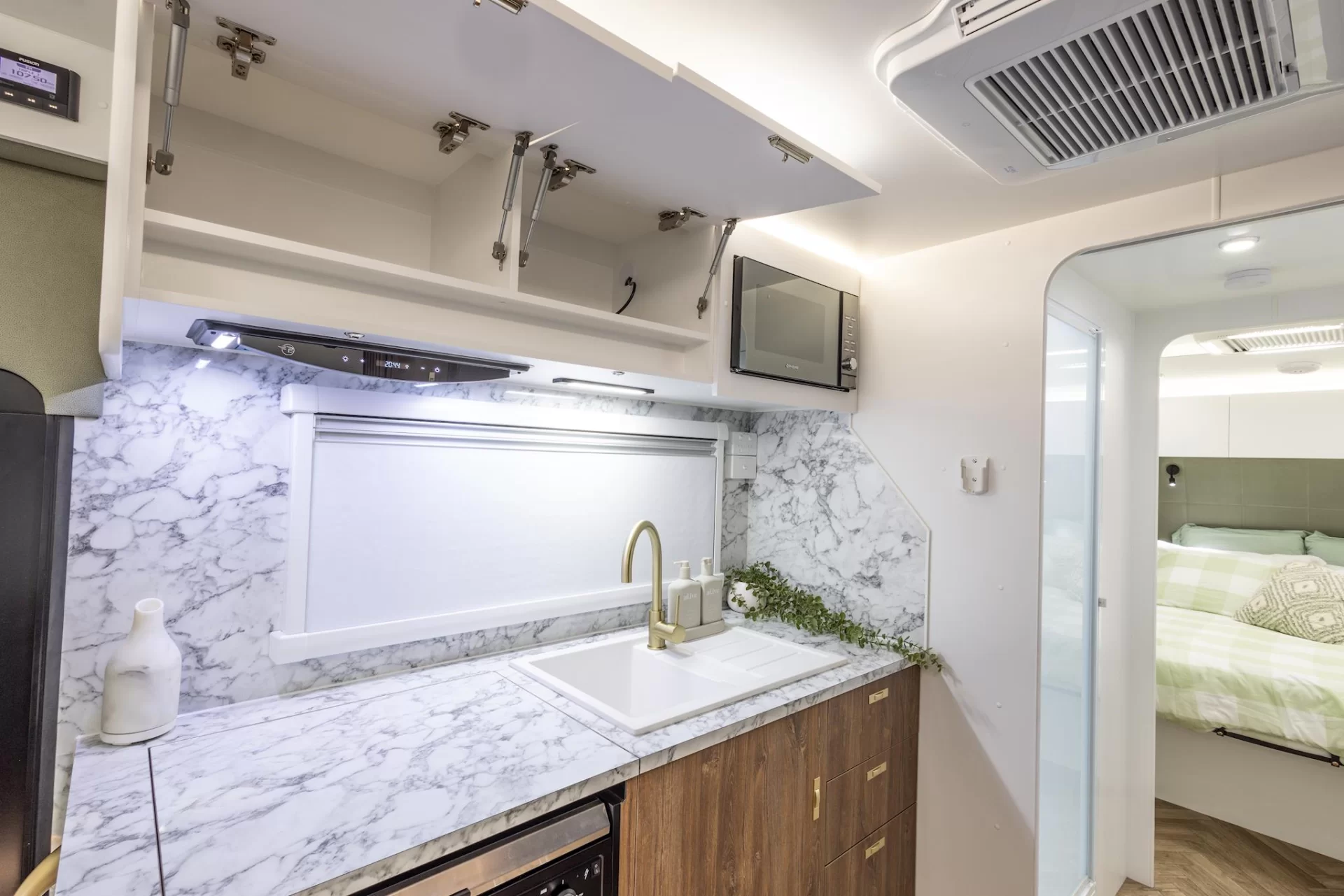 NEW 2025 RADIANT CARAVANS EXTREME caravan