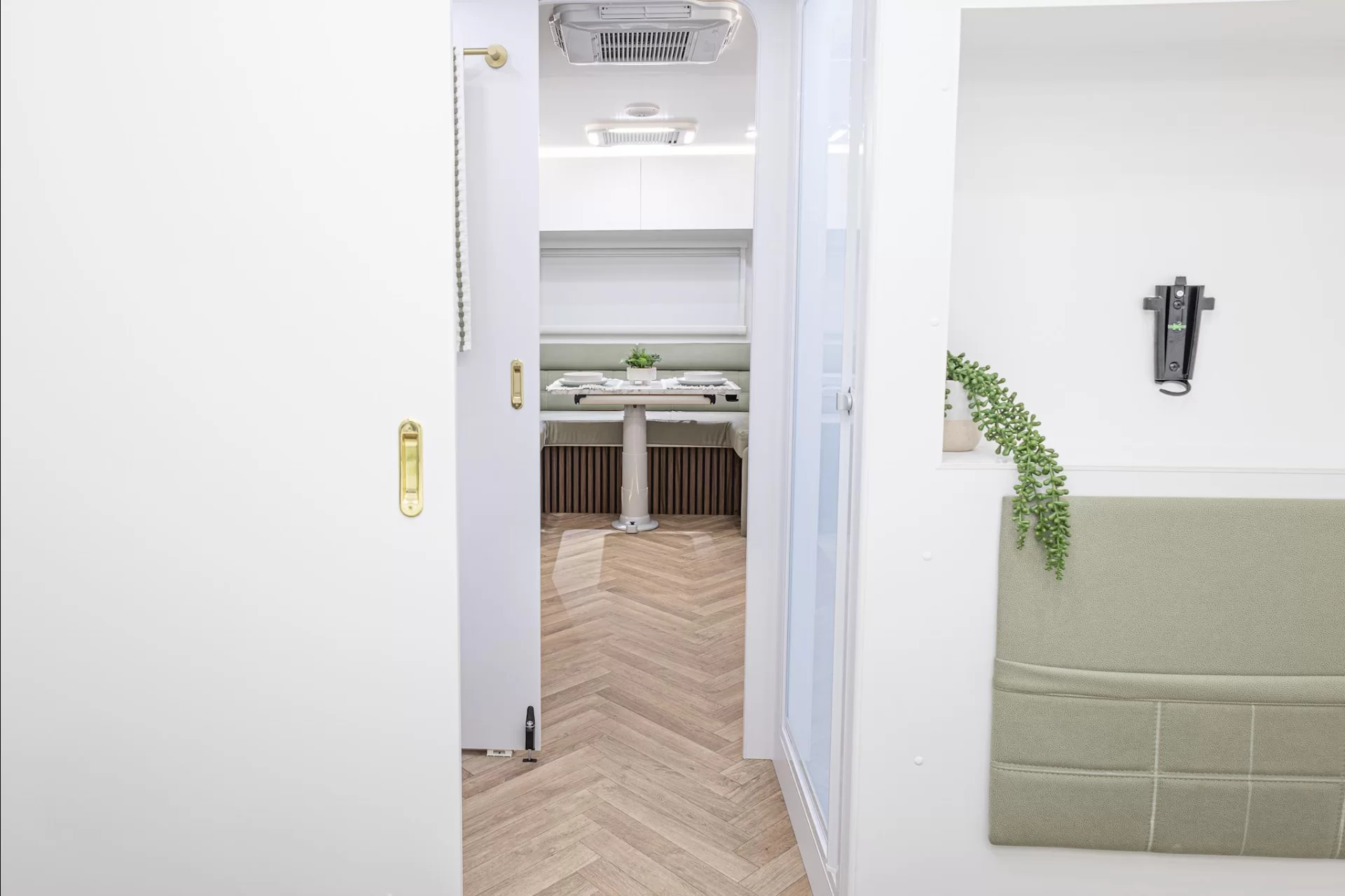 NEW 2025 RADIANT CARAVANS EXTREME caravan