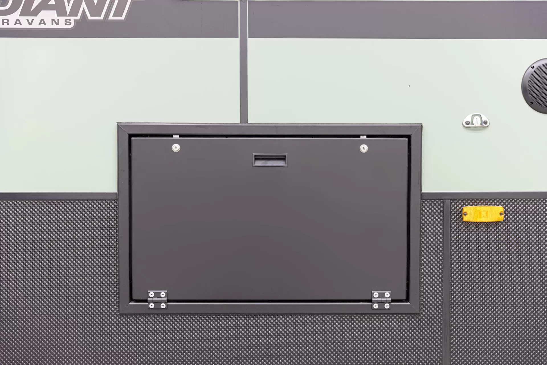 NEW 2025 RADIANT CARAVANS EXTREME caravan