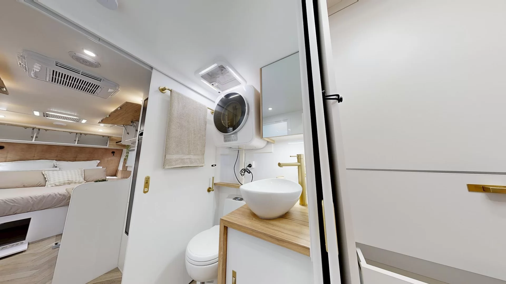 NEW 2025 RADIANT CARAVANS OUTBACK caravan