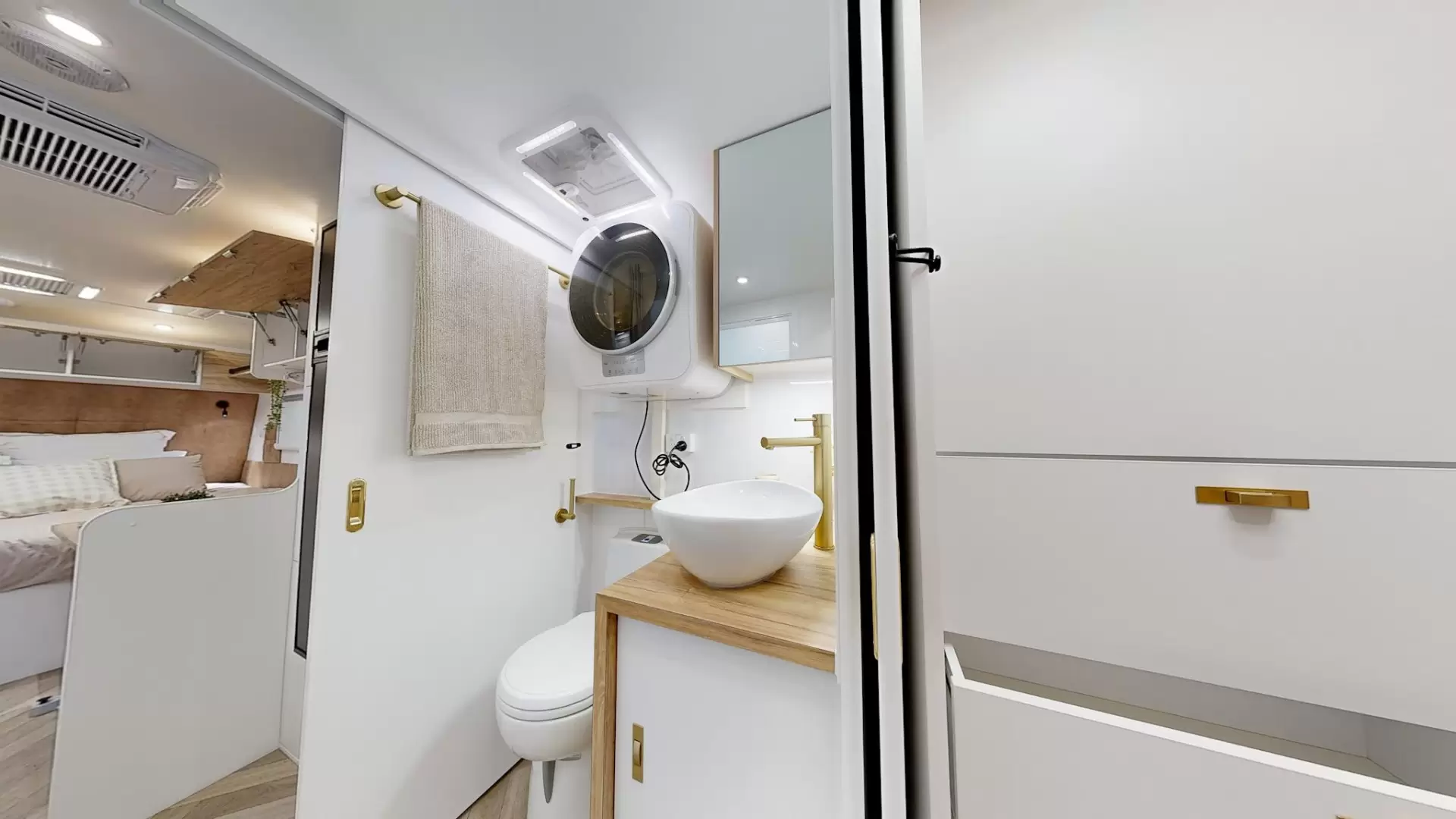 NEW 2026 RADIANT CARAVANS OUTBACK