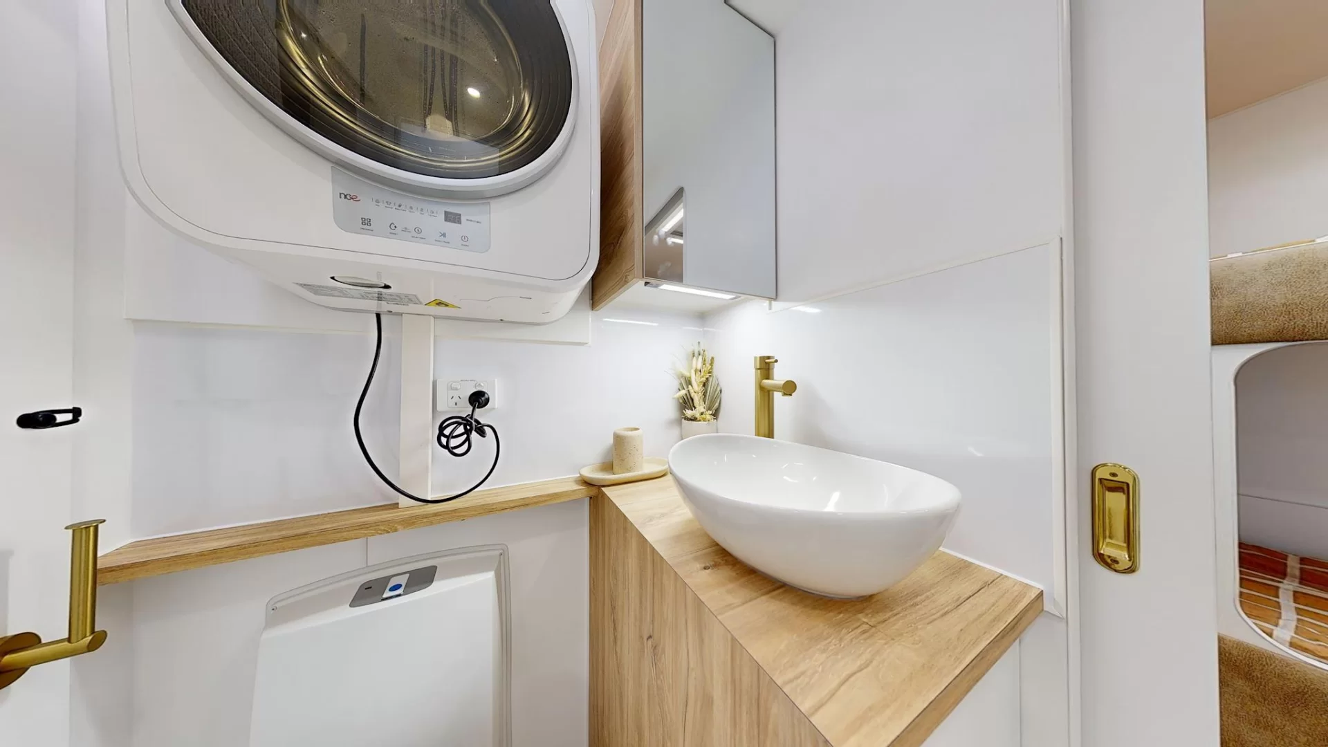 NEW 2025 RADIANT CARAVANS OUTBACK caravan