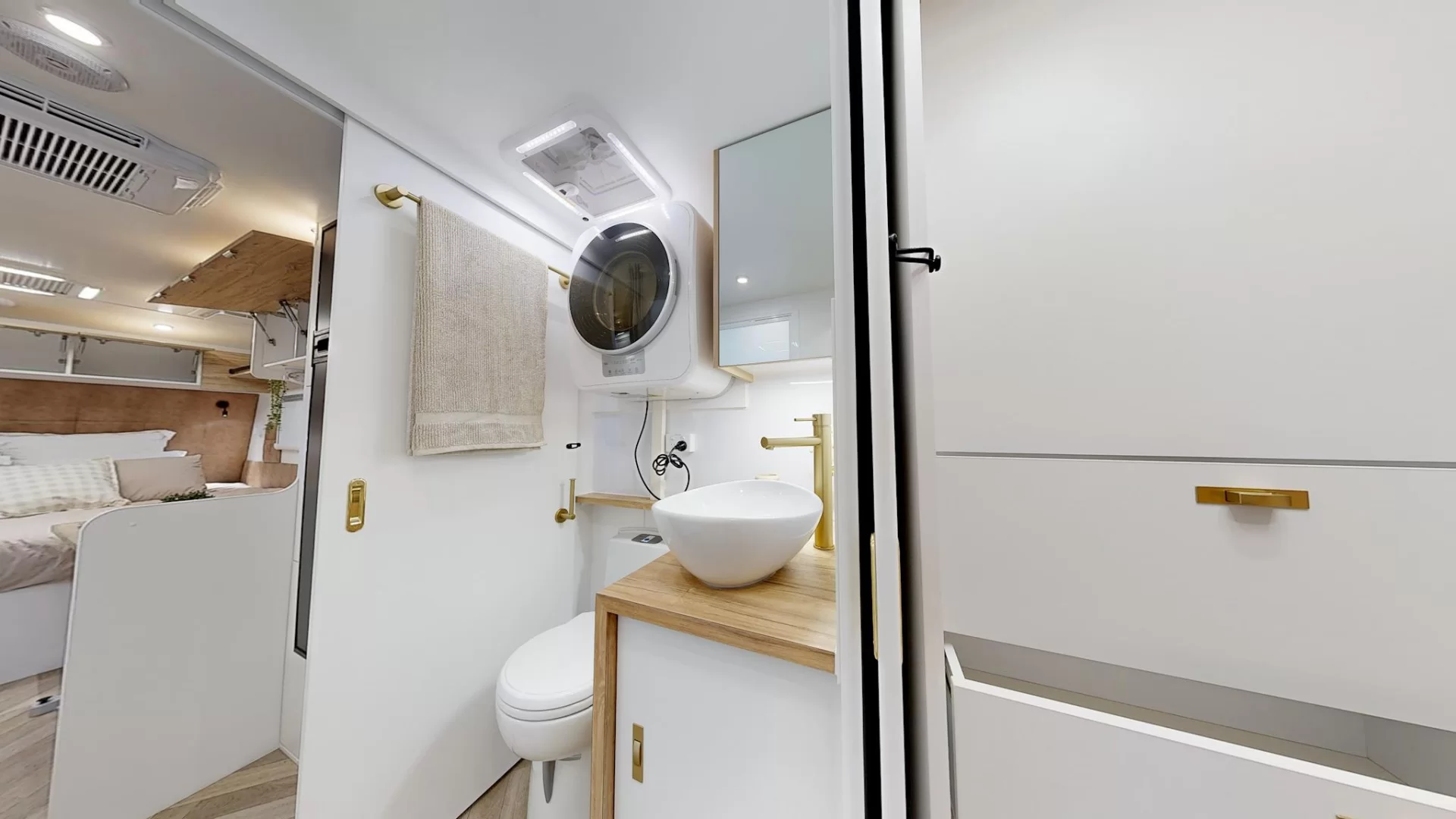 NEW 2025 RADIANT CARAVANS OUTBACK caravan