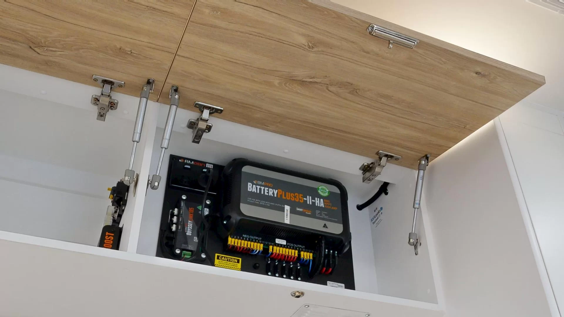 NEW 2025 RADIANT CARAVANS OUTBACK caravan