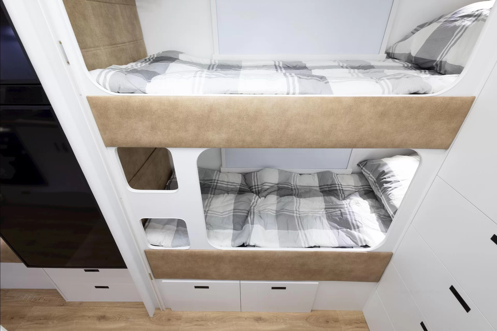 NEW 2025 RADIANT CARAVANS OUTBACK caravan