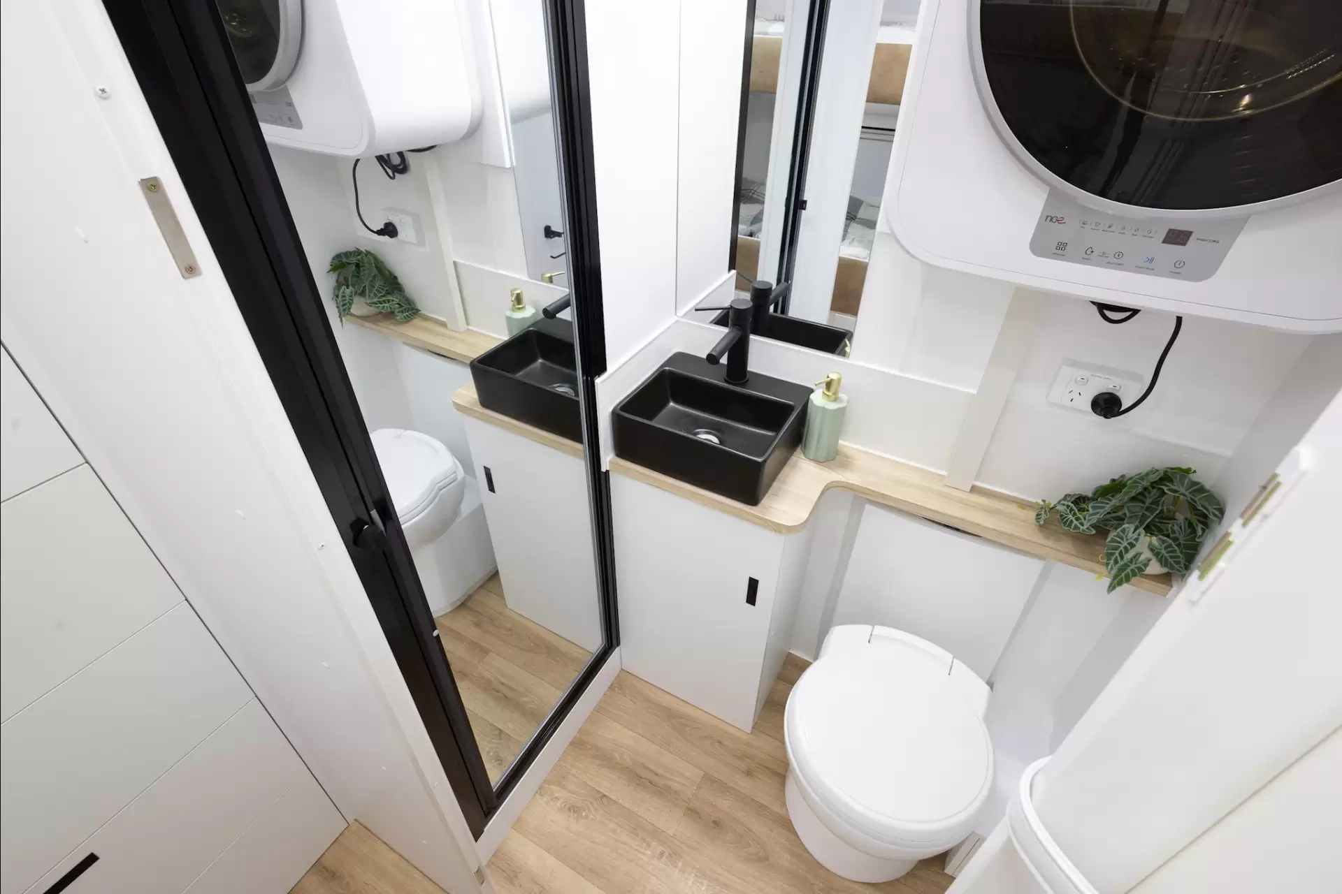 NEW 2025 RADIANT CARAVANS OUTBACK